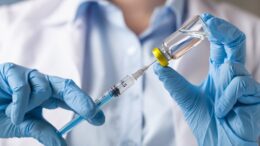 Предприниматели не могут нести ответственность за добровольную вакцинацию - Атамекен