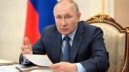 Угрозу государственности Казахстана создали не цены на газ - Путин