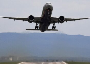 Увеличиваются рейсы между Казахстаном и Азербайджаном