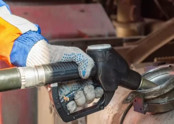 В РК фермерам дизтопливо собираются продавать почти на 15% дешевле, чем обычно в розницу