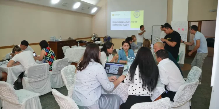 Фонд «Халық» поддержал проект по повышению финансовой грамотности казахстанцев