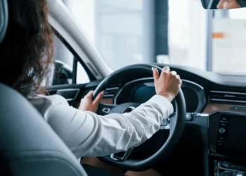 Депутат маслихата ездила пьяной за рулём и попала в больницу в Актобе