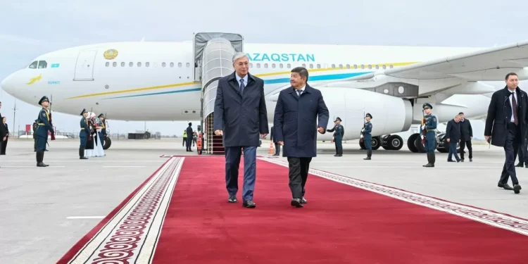 Токаев прилетел в Бишкек для участия в заседании Совета глав государств – участников СНГ