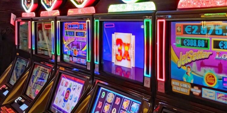 Как в Казахстане планируют бороться с лудоманией