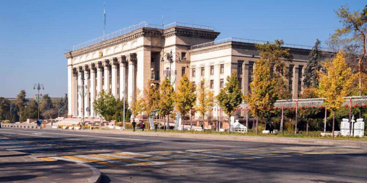 Индустриальное развитие Казахстана начинается с подготовки специалистов