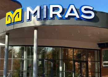 Гости из 14 стран приехали поздравить школу MIRAS с Днем межкультурной осведомленности