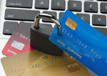 Налоговики блокируют депозиты казахстанцев – подробности