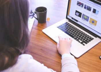 В правительстве приняли решение о выплате гражданам 100 млрд тенге