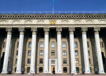 В КБТУ открылась лаборатория промышленной автоматизации Schneider Electric