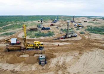 Попутно урану можно будет добывать золото и редкоземы