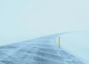 Сразу в 10 регионах Казахстана 4 марта объявлено штормовое предупреждение