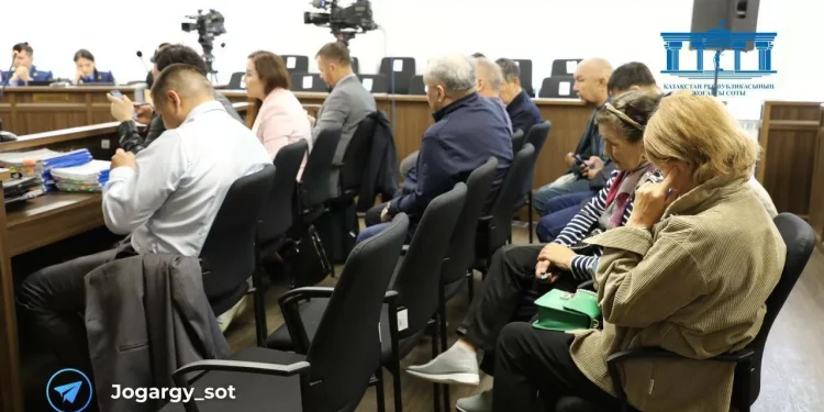 Утечка фотографий присяжных не помешала допуску СМИ на процесс по делу Бишимбаева