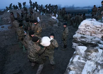 В СКО укрепляют дамбы на случай перелива реки Есиль