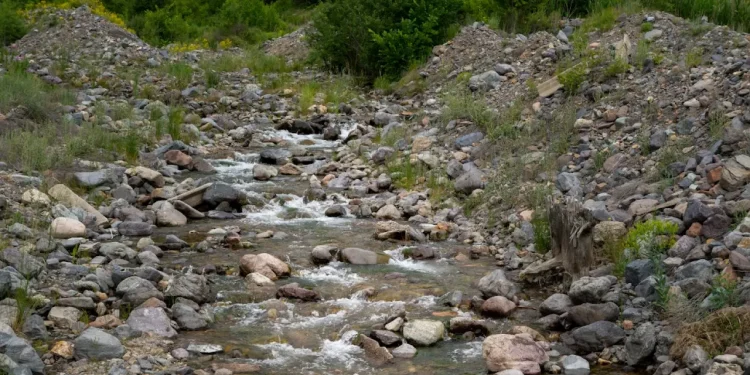 Плотина «Аксай» угрожает жизням 30 тыс. алматинцев – МЧС РК