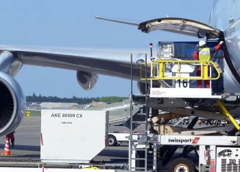 Почему самолет Костанай-Алматы вынужденно сел в Астане