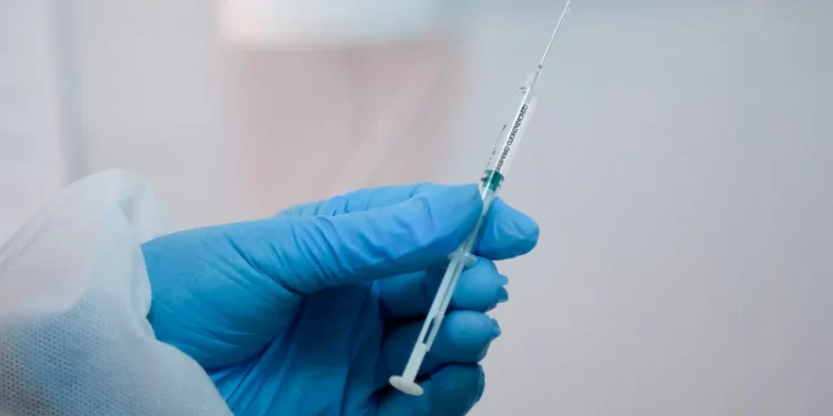 Вакцина от онкогенного вируса появится в Казахстане: правительство выделило деньги