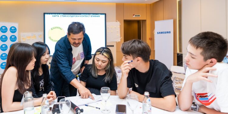 Фабрика стартапов: более 2500 казахстанских школьников презентовали свои STEM-проекты