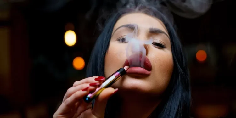 В Казахстане вступил в силу запрет на ввоз, продажу и распространение вейпов