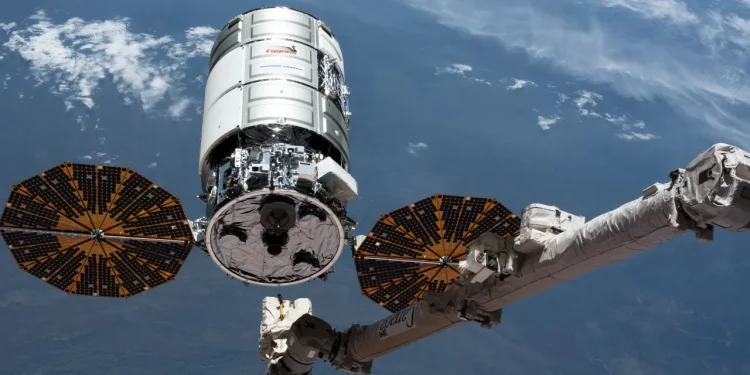 В NASA сообщили, что корабль Cygnus вышел на орбиту и отправился на МКС