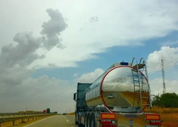 Многочисленные нарушения перевозок опасных грузов выявлены в Казахстане