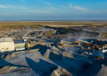 Золотому руднику подсанкционной российской компании дали поработать пять лет