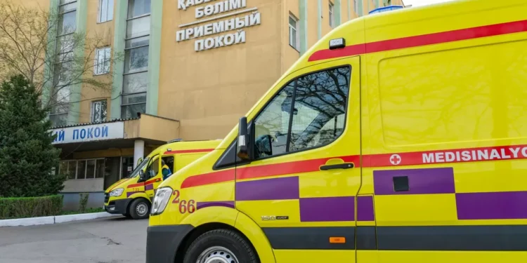 Минздрав опроверг информацию, что скорая помощь будет приезжать только к «тяжелым» больным
