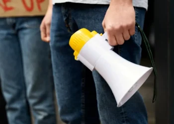 Kaspi опроверг обвинения в нарушении санкций