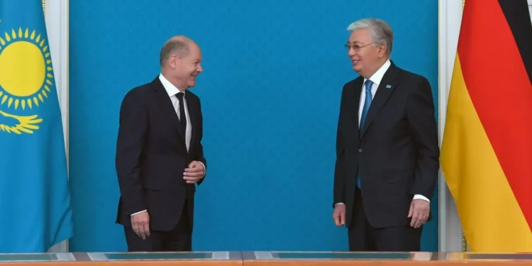 Токаев и Шольц приняли декларацию о казахстано-германском сотрудничестве