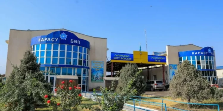 Токаев подписал ратификацию соглашения о торгово-логистическом комплексе на границе Казахстана и Кыргызстана