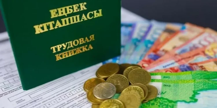 Работодатели платят за 4 млн работающих казахстанцев