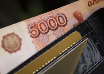 Рубль дешевеет, последствия для Тенге