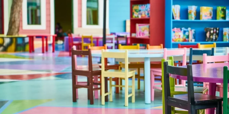 Очередной скандал вокруг Indigo: детсады и родители требуют изменений