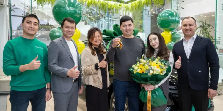 Halyk разыграл 5 автомобилей в рамках акции “1+1: Купи авто и получи второе в подарок“