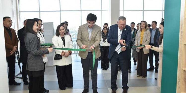 В КазНУ открылась лаборатория «Halyk Academy»