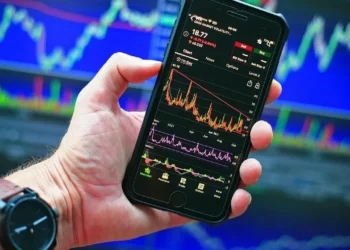 После роста мировых фондовых индексов, вызванного избранием Трампа, наступил ожидаемый спад