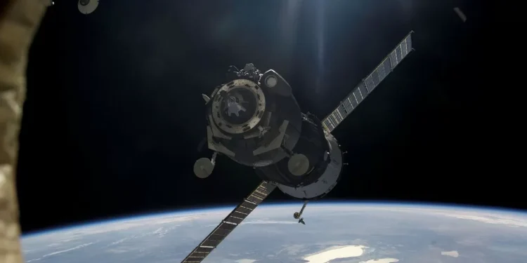 NASA: Расстыковка вновь переносится из-за непогоды