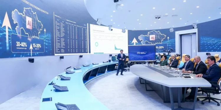 Олжас Бектенов поручил обучить госслужащих работе с ИИ