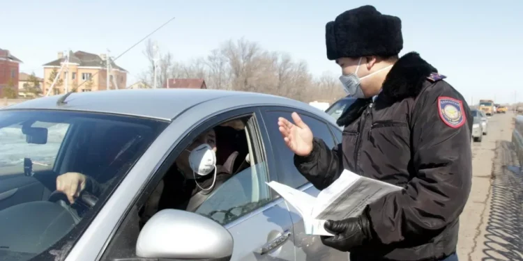 Отвязать штрафы от МРП предлагают общественники в Казахстане