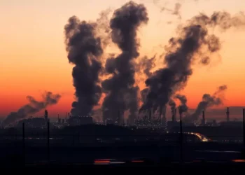 Два города Казахстана оказались под угрозой загрязнения воздуха