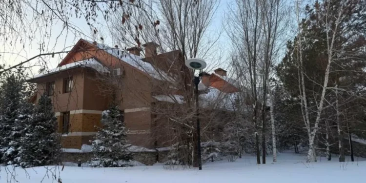 Элитный гостевой особняк Карима Масимова выставили на торги