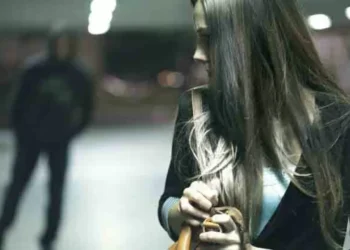 Сталкинг станет преступлением: что это значит для Казахстана?