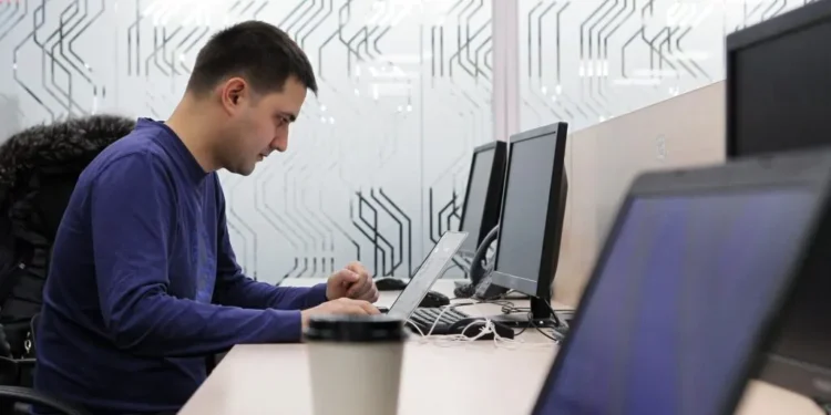 На конец 2024 года в Казахстане насчитывалось 9,2 млн работающих человек