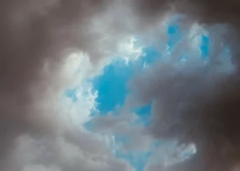 Грозы и пыльные бури: штормовые предупреждения на 10 апреля в Казахстане