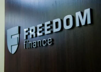 Freedom Finance в центре скандала: офшоры, уголовные дела и тишина регулятора