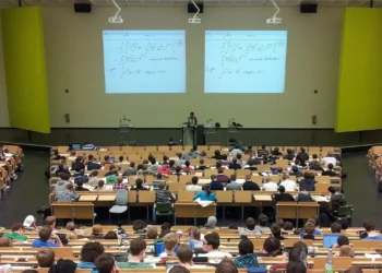 Казахстан сократил число грантов: куда поступать в 2025 году