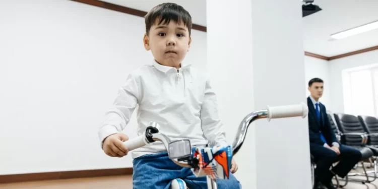 За что Токаев поблагодарил трехлетнего жителя Атырау