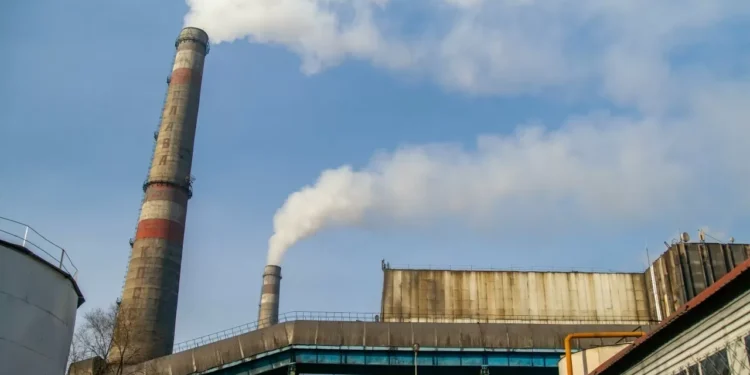 Выбросы в РК: стало меньше, но не парниковых