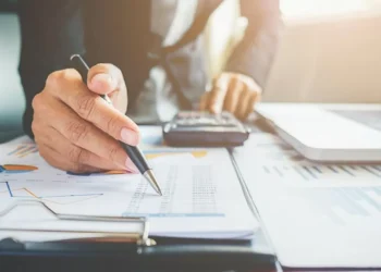 Нацкомпании обязали возвращать остатки средств в бюджет