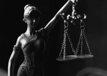 Начался суд по делу о покушении на замакима Шымкента Руслана Берденова