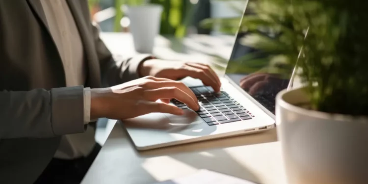 Без ИП и отчетности: как фрилансерам получить соцгарантии в РК